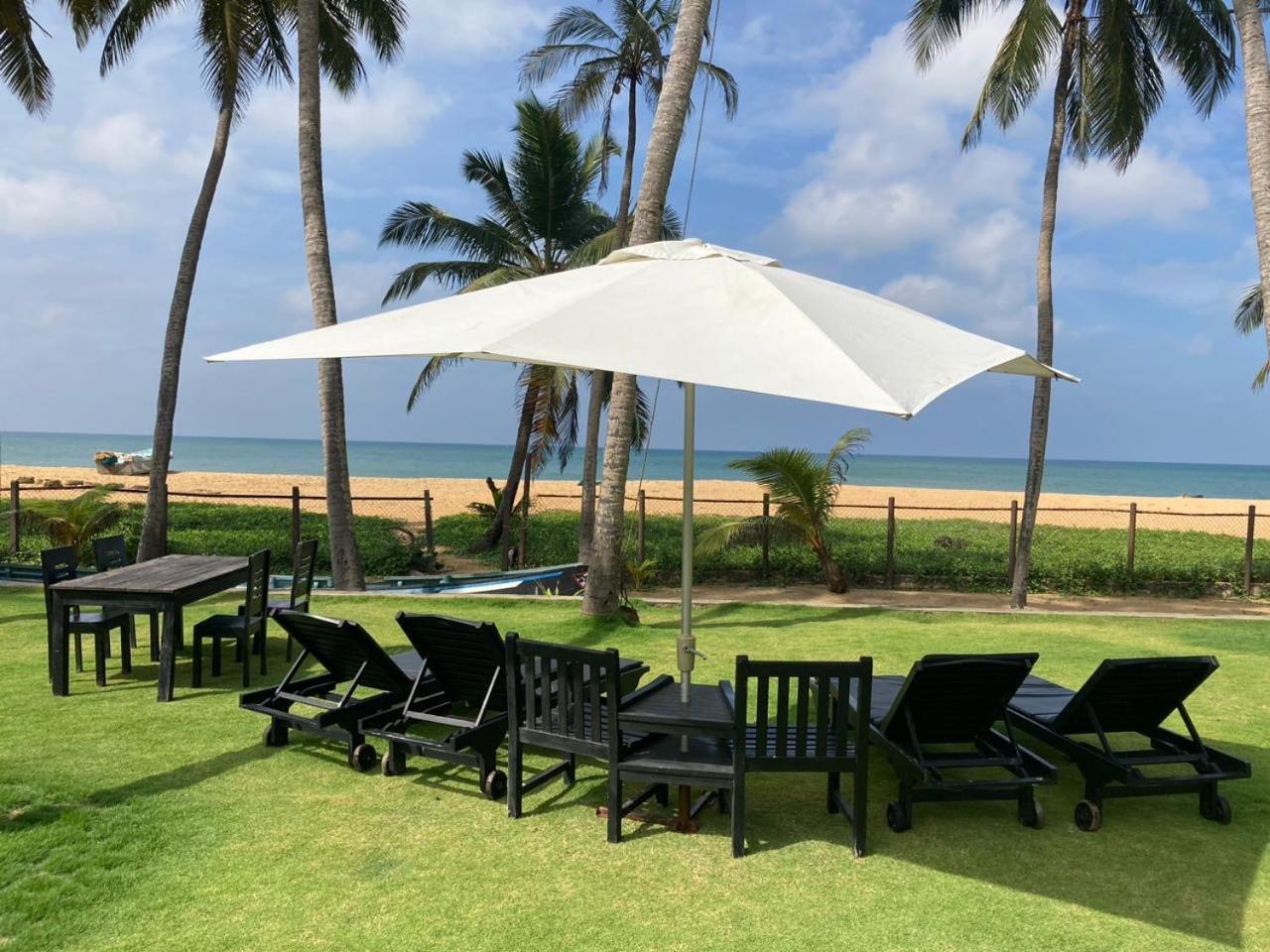 Soluna Beach Resort Marawila Extérieur photo