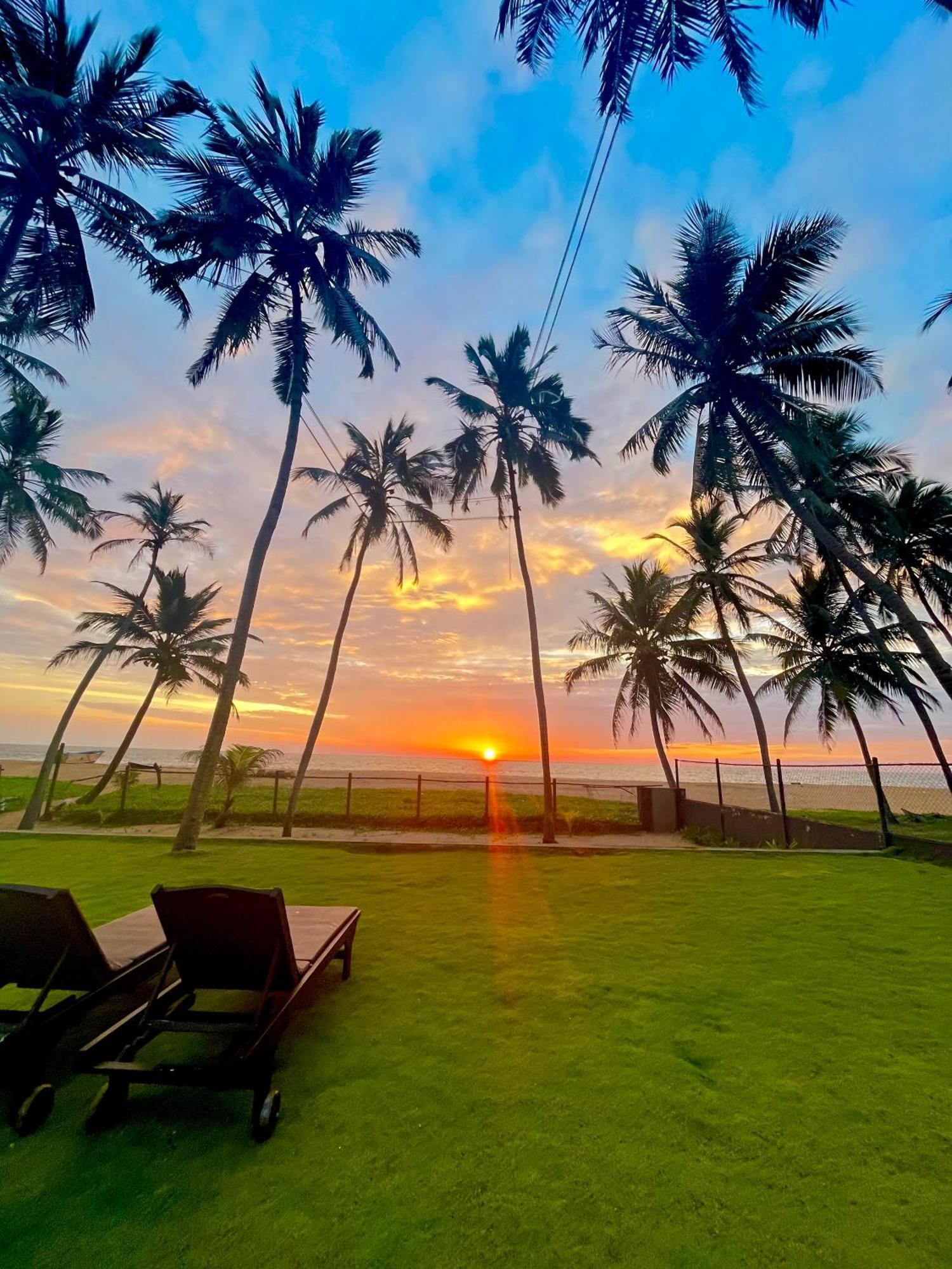 Soluna Beach Resort Marawila Extérieur photo